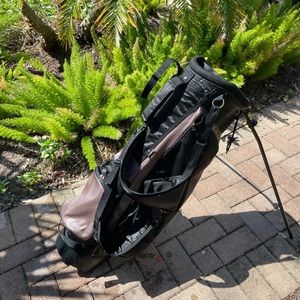 Lite weight stand bag with strap
